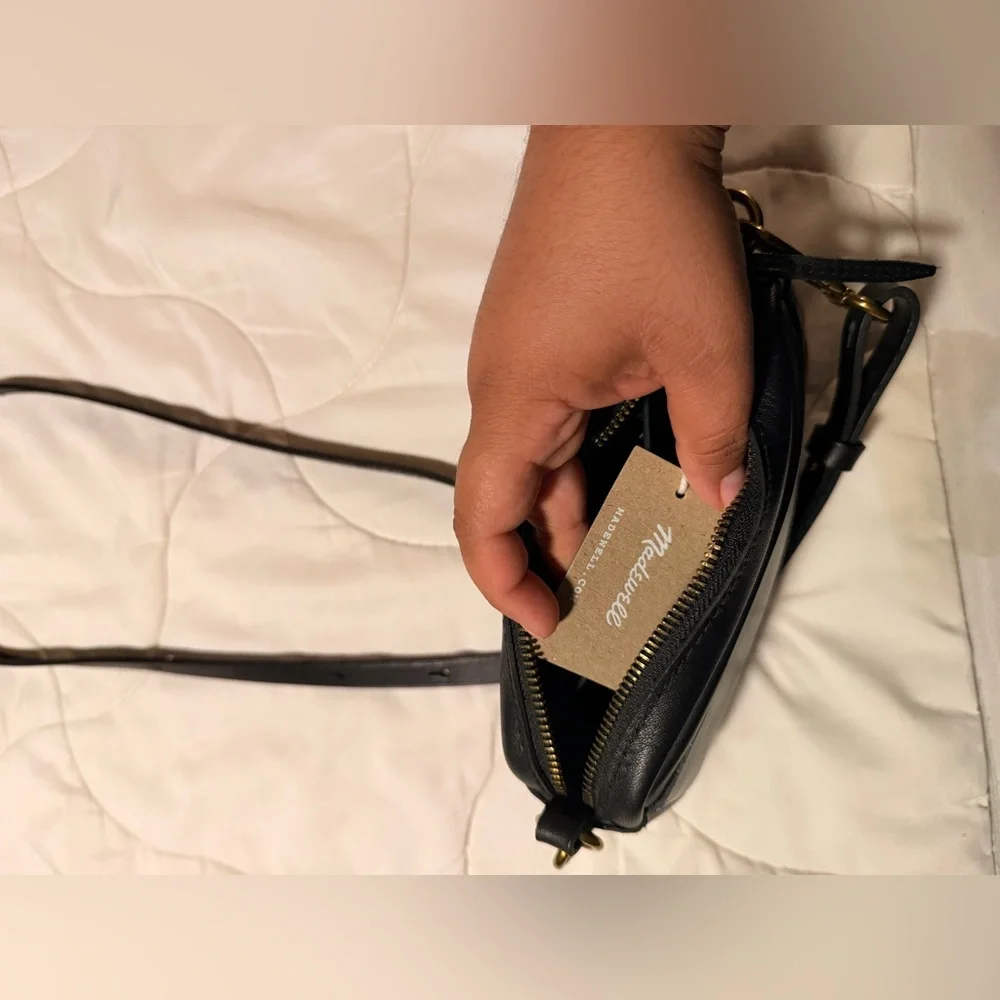 Madewell the least carabiner Mini Crossbody bag - Picture 3 of 6